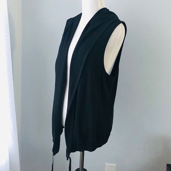 VICTORIA SPORT VS Vest XS Workout Black - Picture 7 of 11